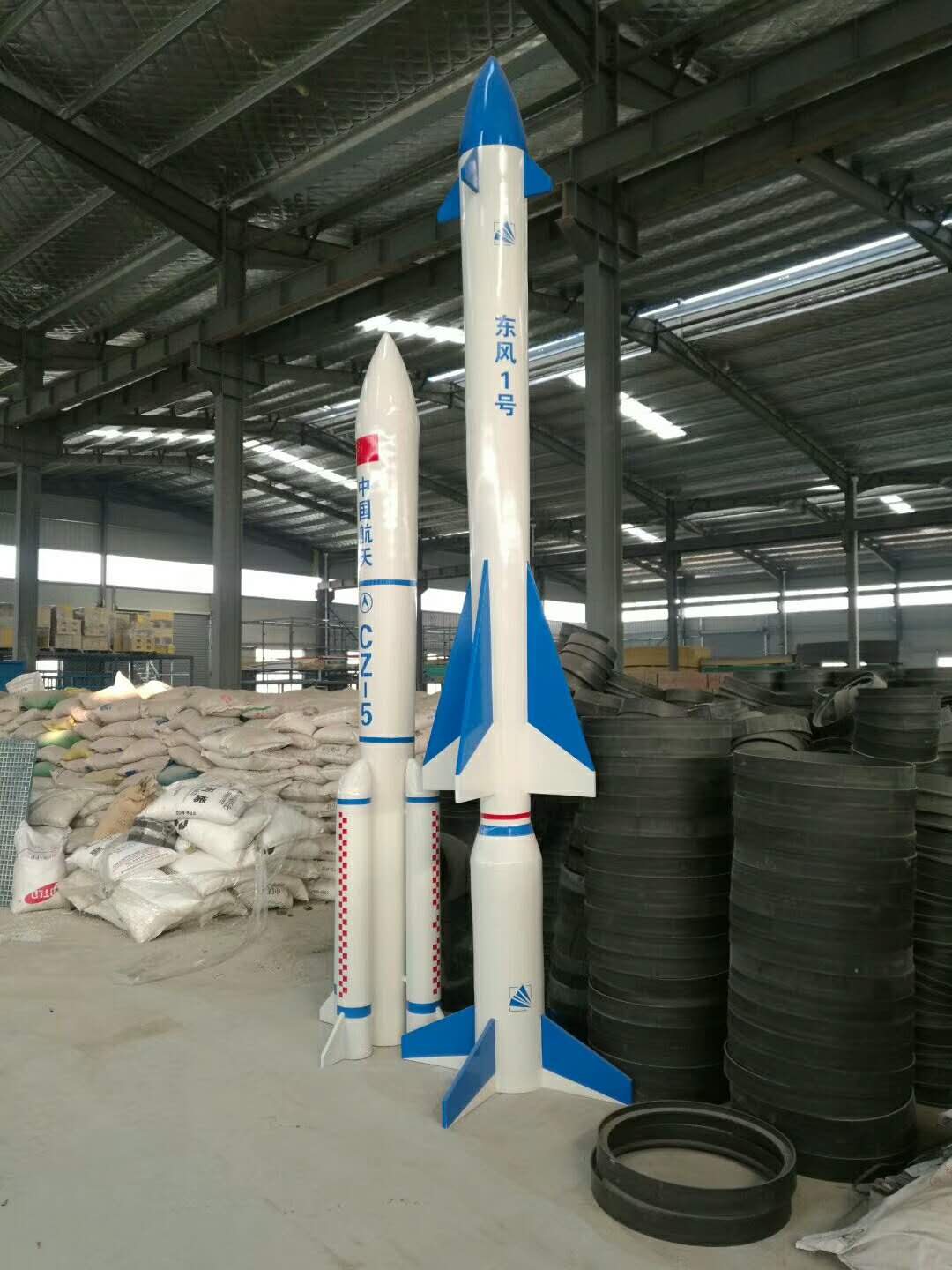 陕西玻璃钢火箭模型