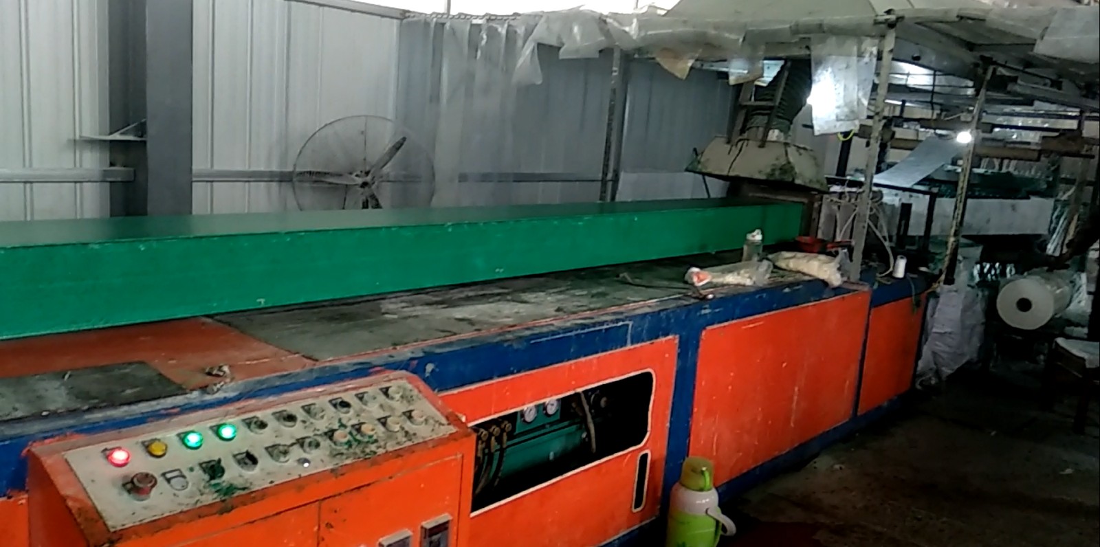 惠州玻璃钢电缆桥架厂生产线